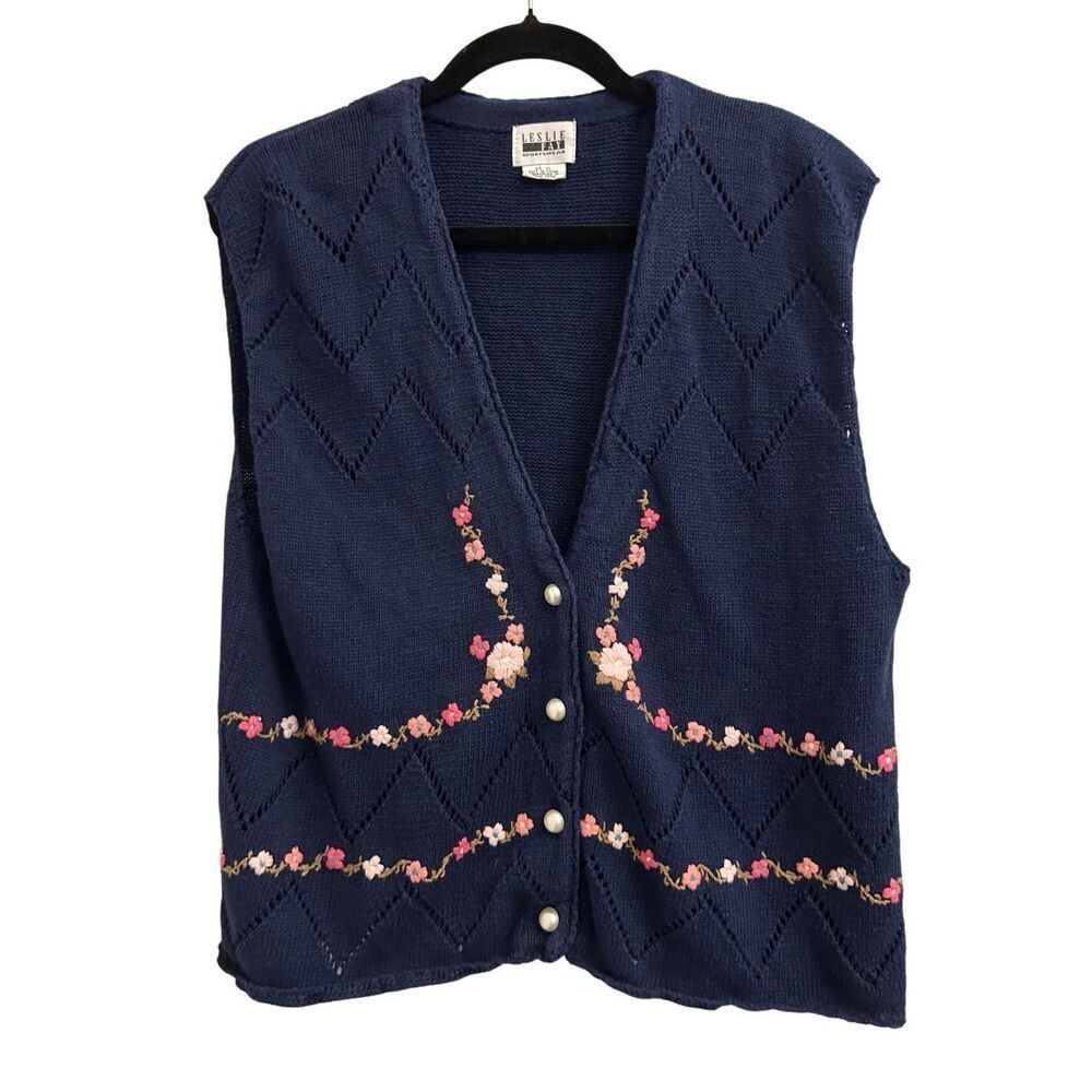 Vintage Leslie Fay Embroidered Sweater Vest XL pearl button Boho Cottagecore coq